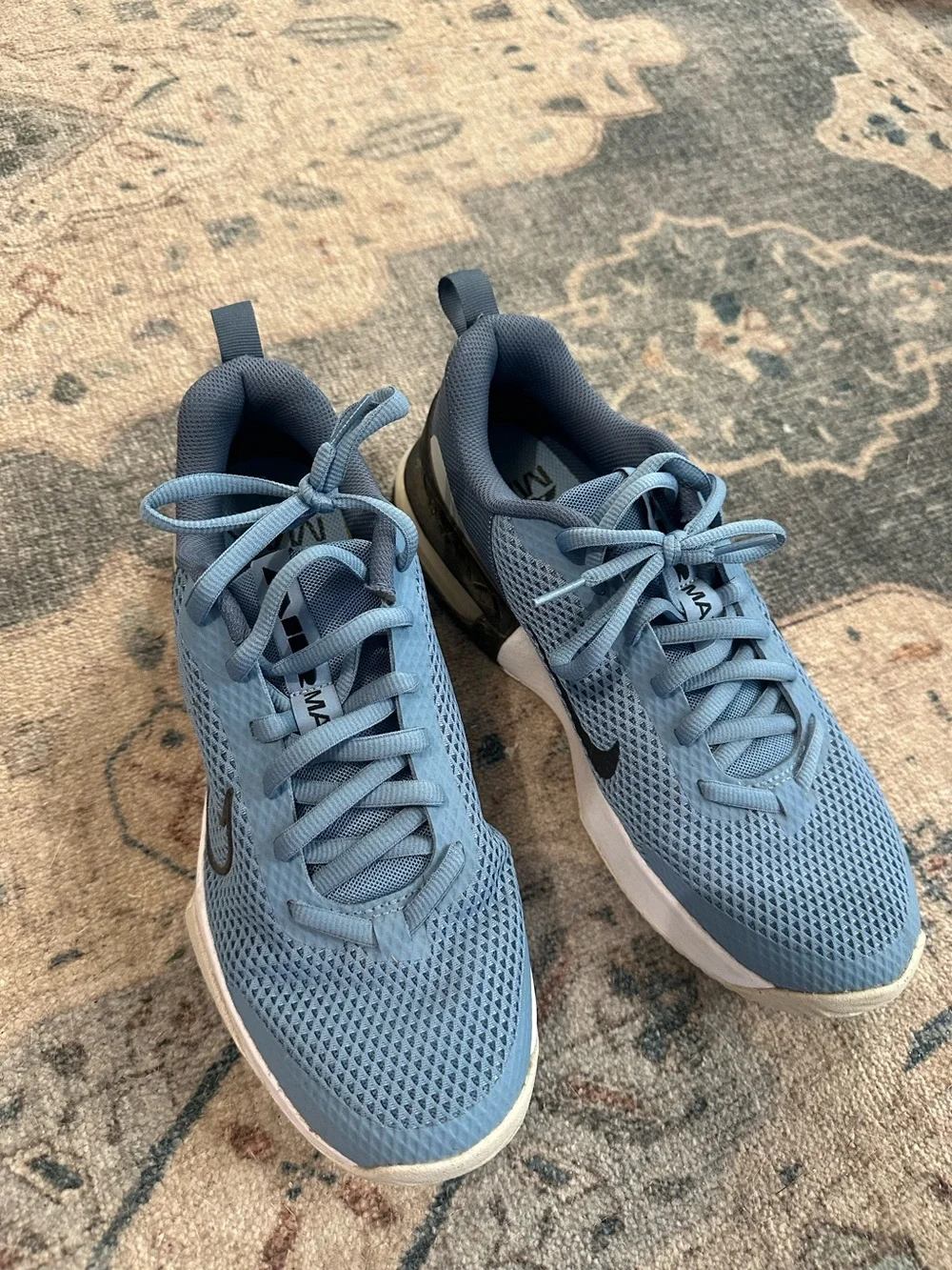 Nike Men’s AIR MAX Light Blue and Black Air-cushioned Sneakers